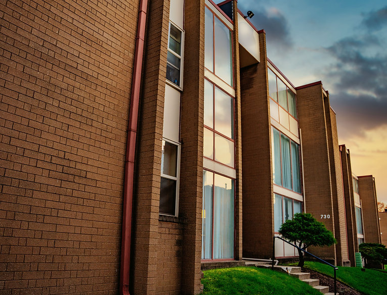 falcon landing apartment homes