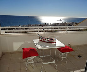 Ático con terraza y vista panorámica / Penthouse with terrace and panoramic view · Ref. ATV11418