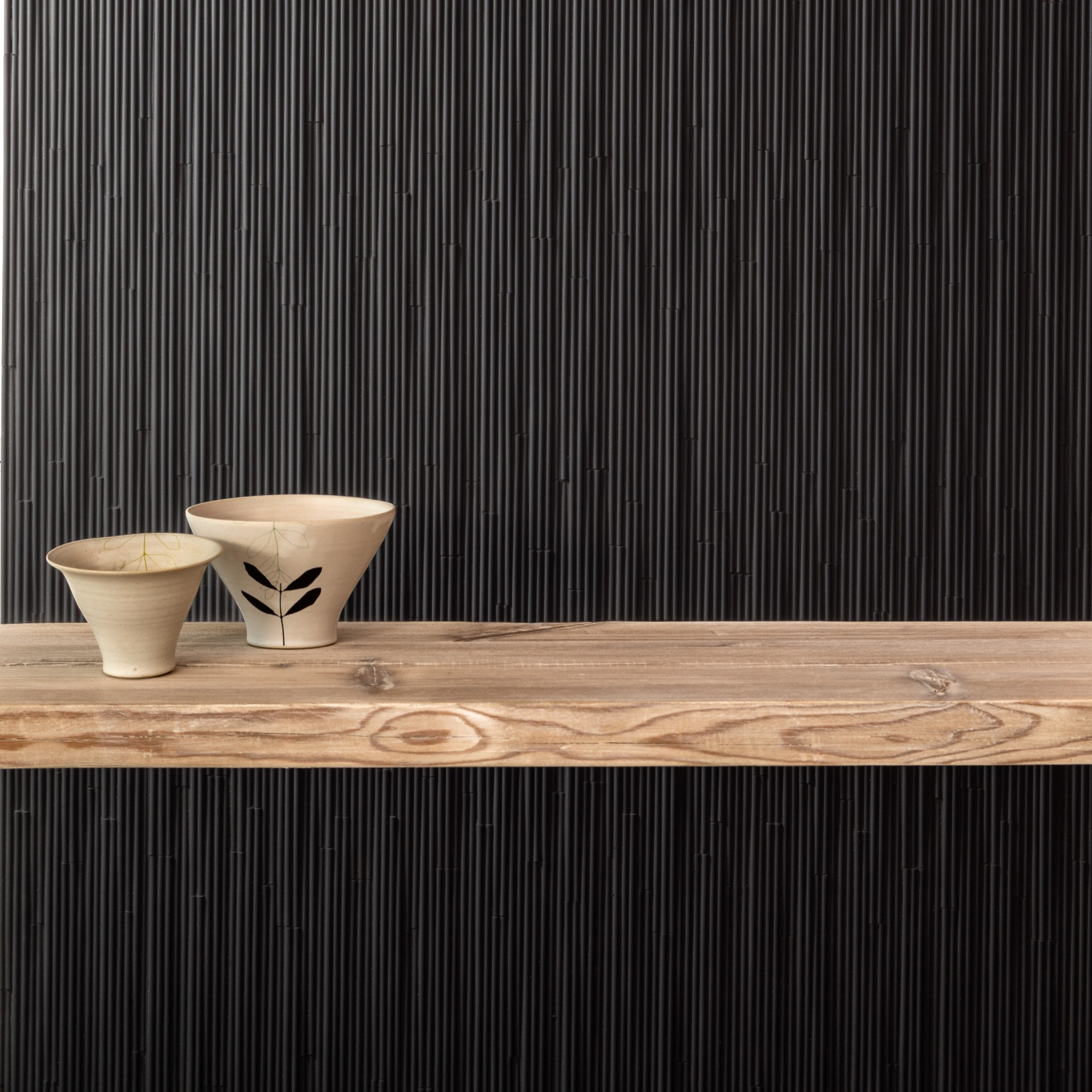 【V.W.P】The Phenomenon ART PANEL Pulsating Painted Glass Panels Create an Immersive Exhibit of