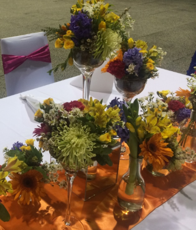 Assorted_Jars_and_vases_with_florals