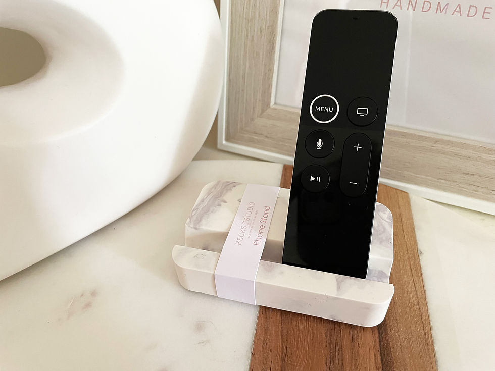 Thumbnail: Marbled Phone Stand
