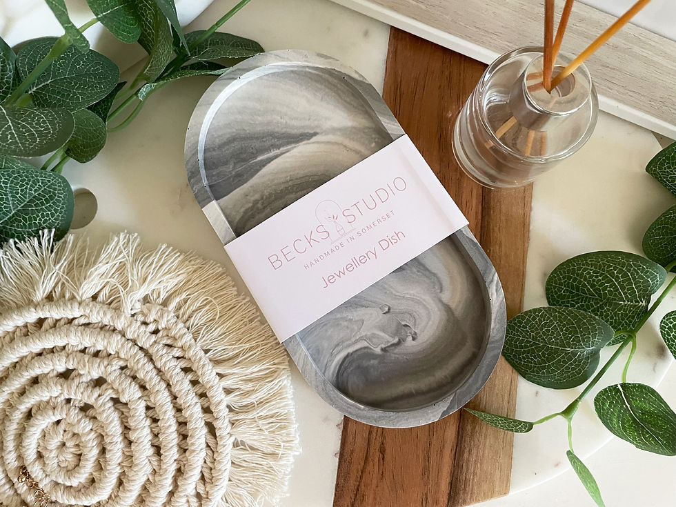 Thumbnail: Marbled Oval Jewellery Tray