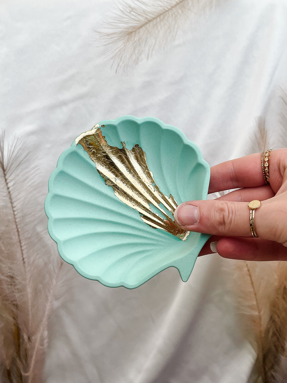 Thumbnail: Gold Leaf Shell Trinket Dish