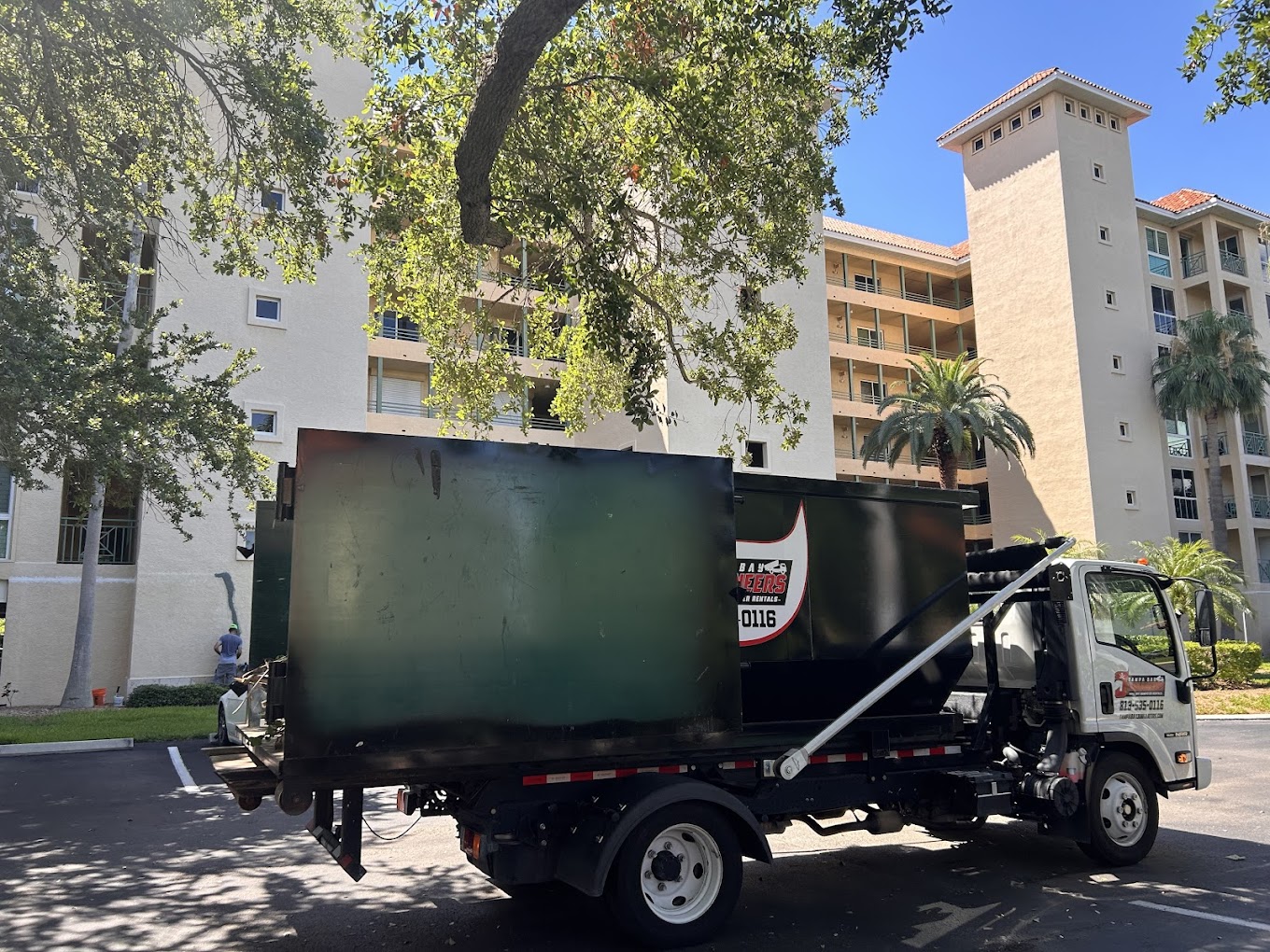 Tampa Bay Junkaneers truck and dumpster