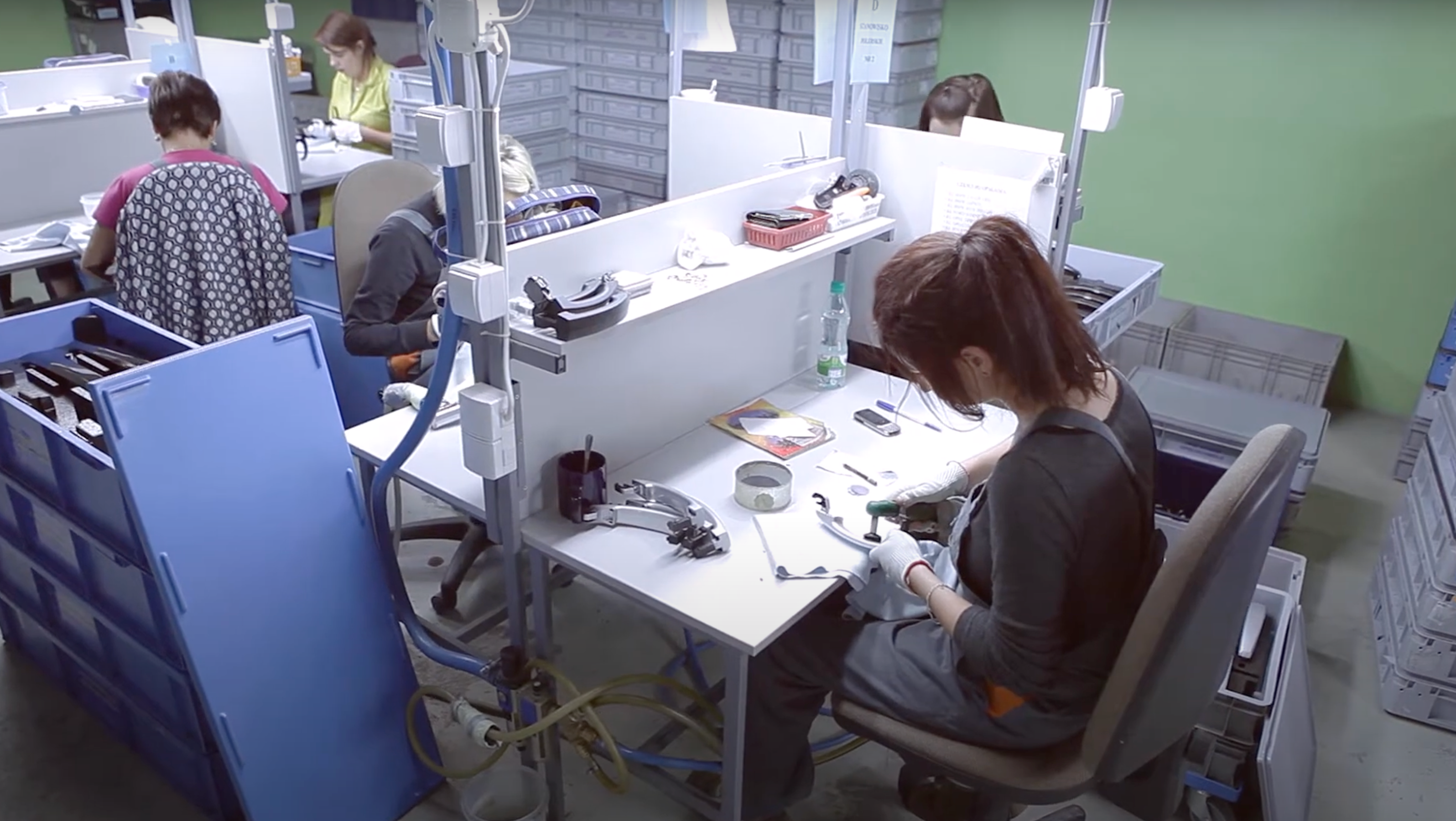 Різноробочий на виробництво ручок для авто