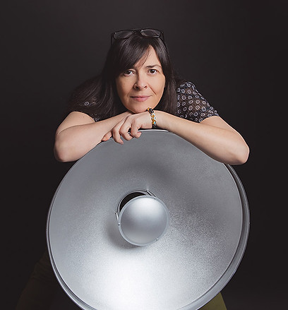 paola-perni-london-family-photographer-studio-lighting