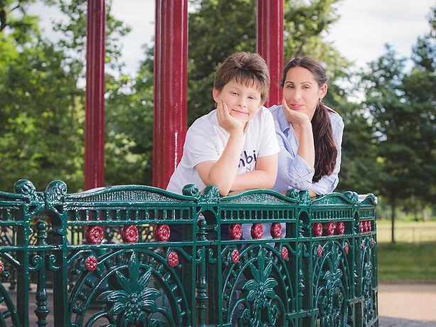 family-portrait-clapham-common-bandstand-london-pennypics