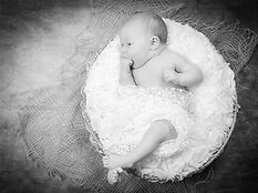 Pennypics London - Natural newborn photographer in London
