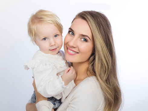 Signature Mother and Child Portraiture London Intentional Studio Photography Pennypics.jp