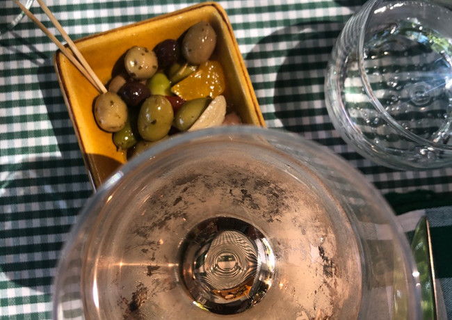 Mittagessen in Lourmarin