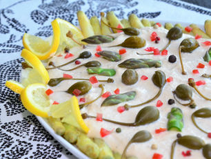 𝓪𝓼𝓹𝓪𝓻𝓪𝓰𝓲 𝓽𝓸𝓷𝓷𝓪𝓽𝓸 -
oder einfach Spargel in Thunfischsauce!