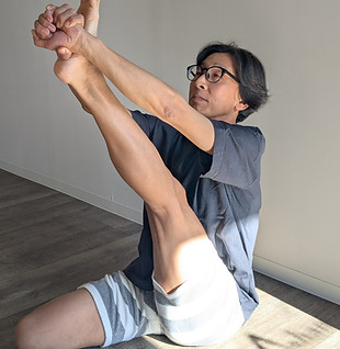 アシュタンガ ヨガインストラクター NAO