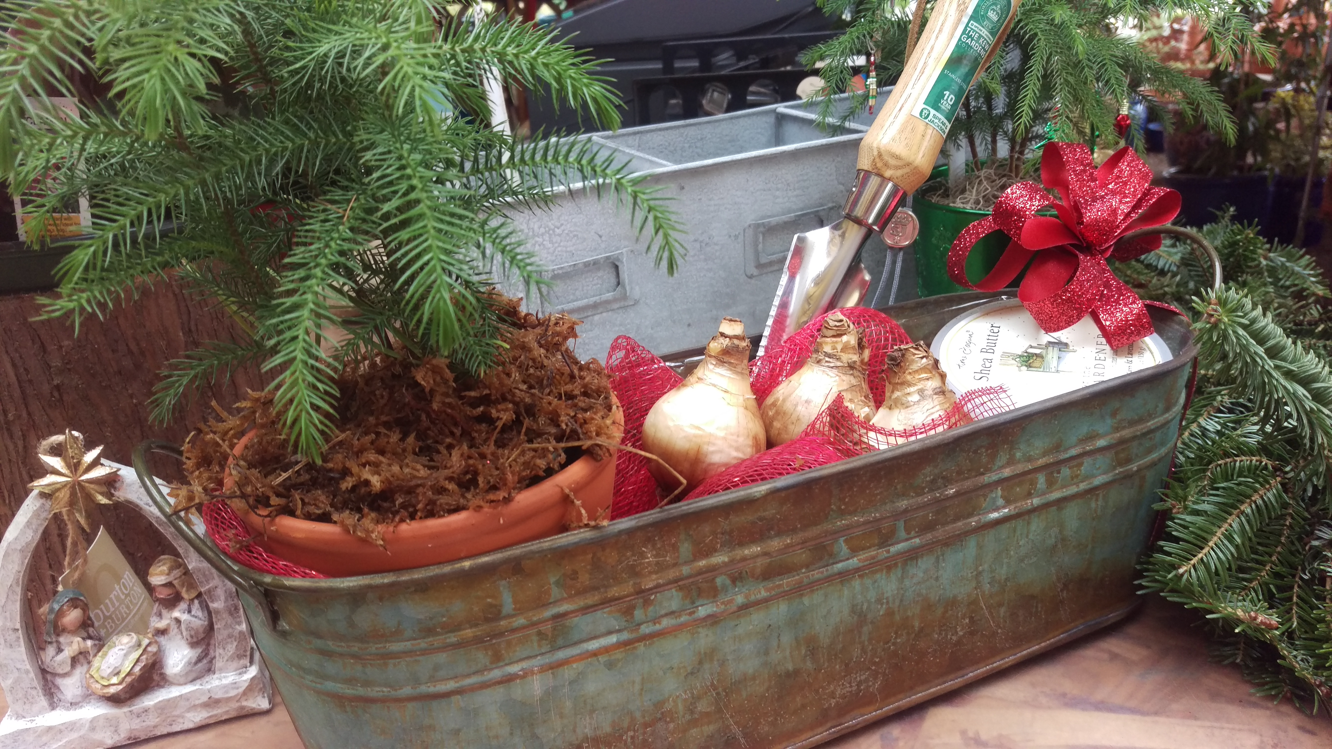 Vintage tin