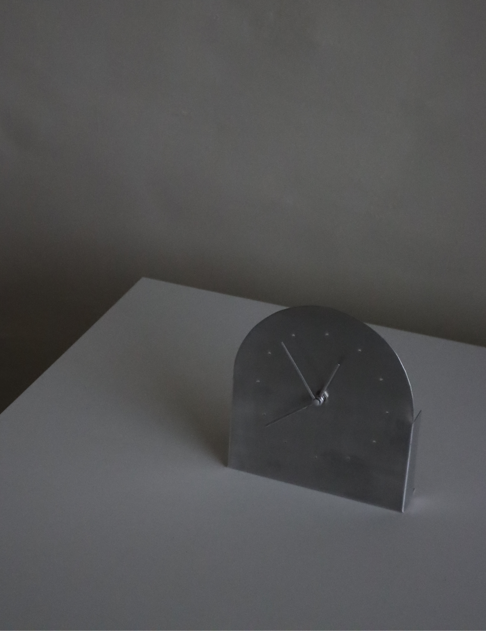 サムネイル： aluminum  desk clock　TYPE A