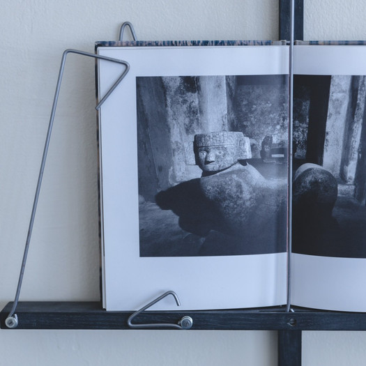 book on the wall 江戸黒