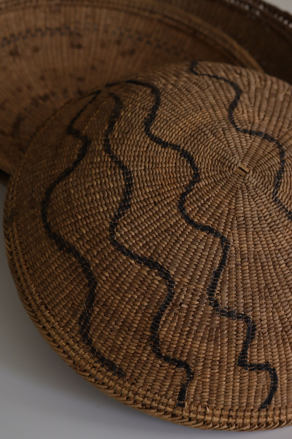 サムネイル： ビンテージ　ヤノマミ族　バスケット