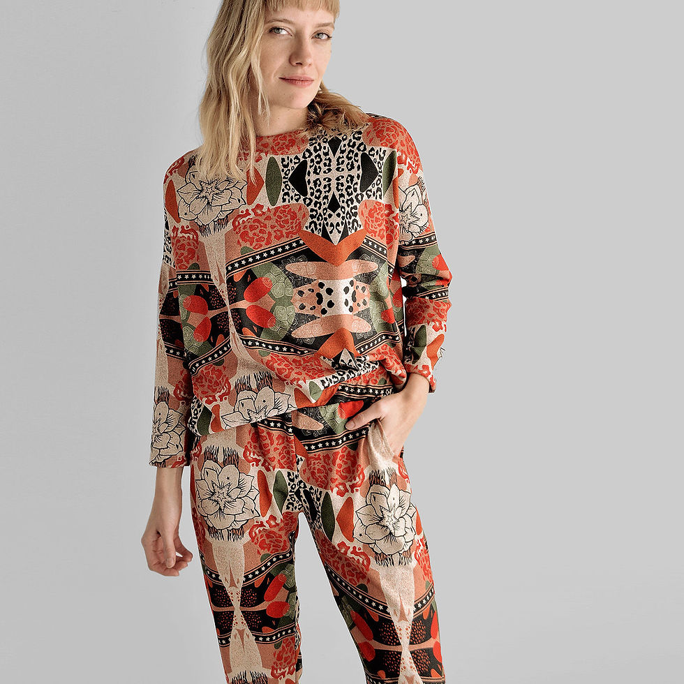Miniatura: Sweater DAWA CAPUCHA