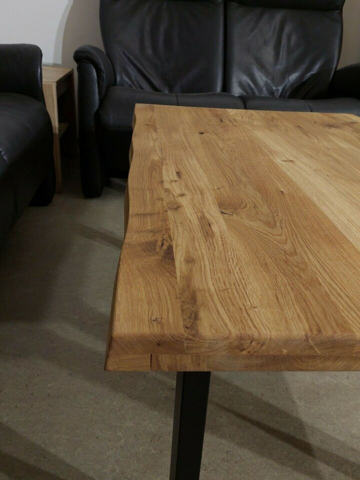 Miniaturbild: Couchtisch massiv Eiche mit Baumkante geölt