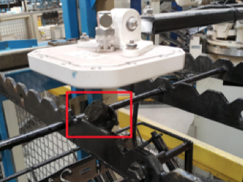 RFID antenna located above every work place for automated data capture