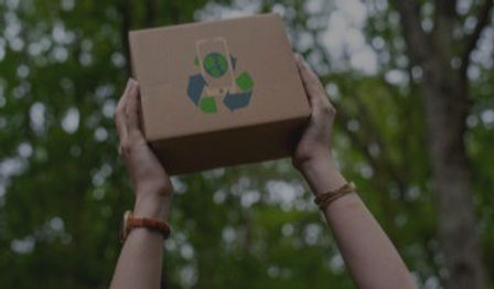 Green Squared Logo Shipping Box_edited_edited.jpg