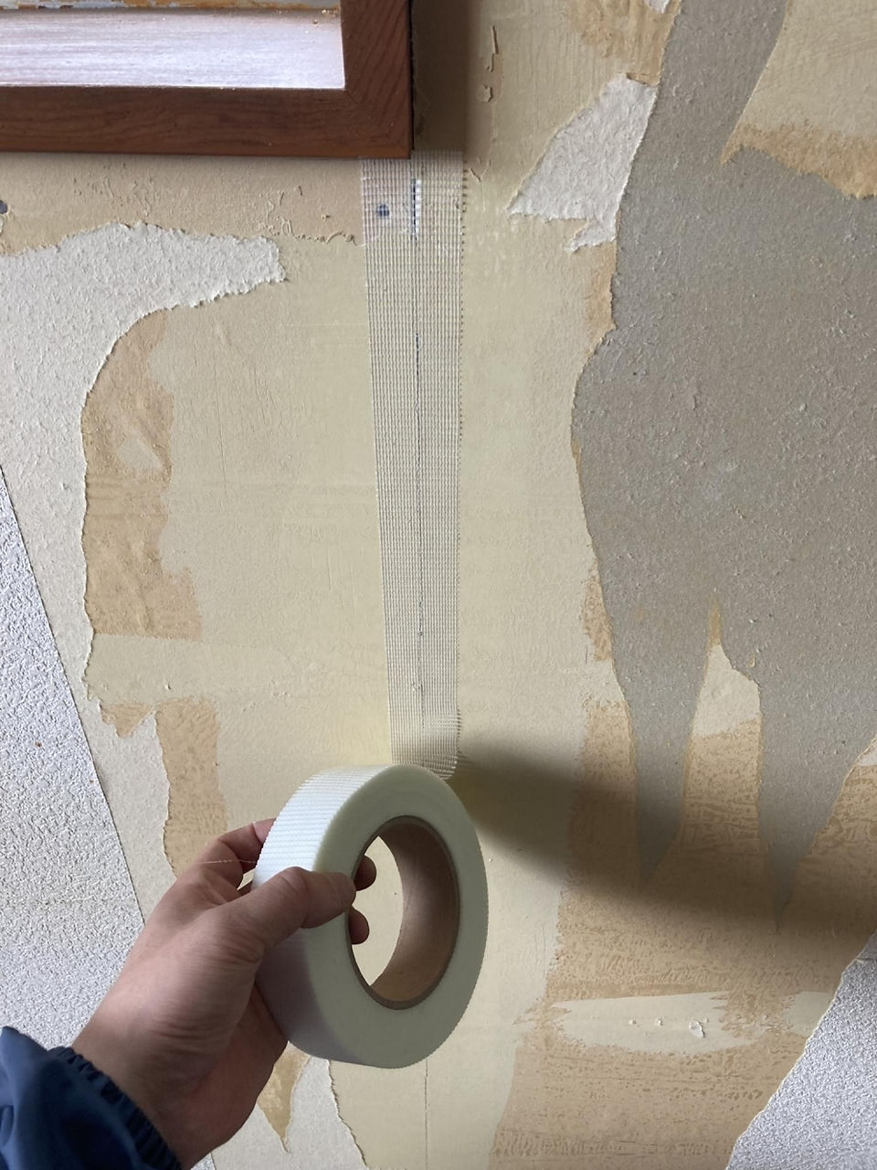強固なガラス繊維で編み込まれた亀裂防止テープ