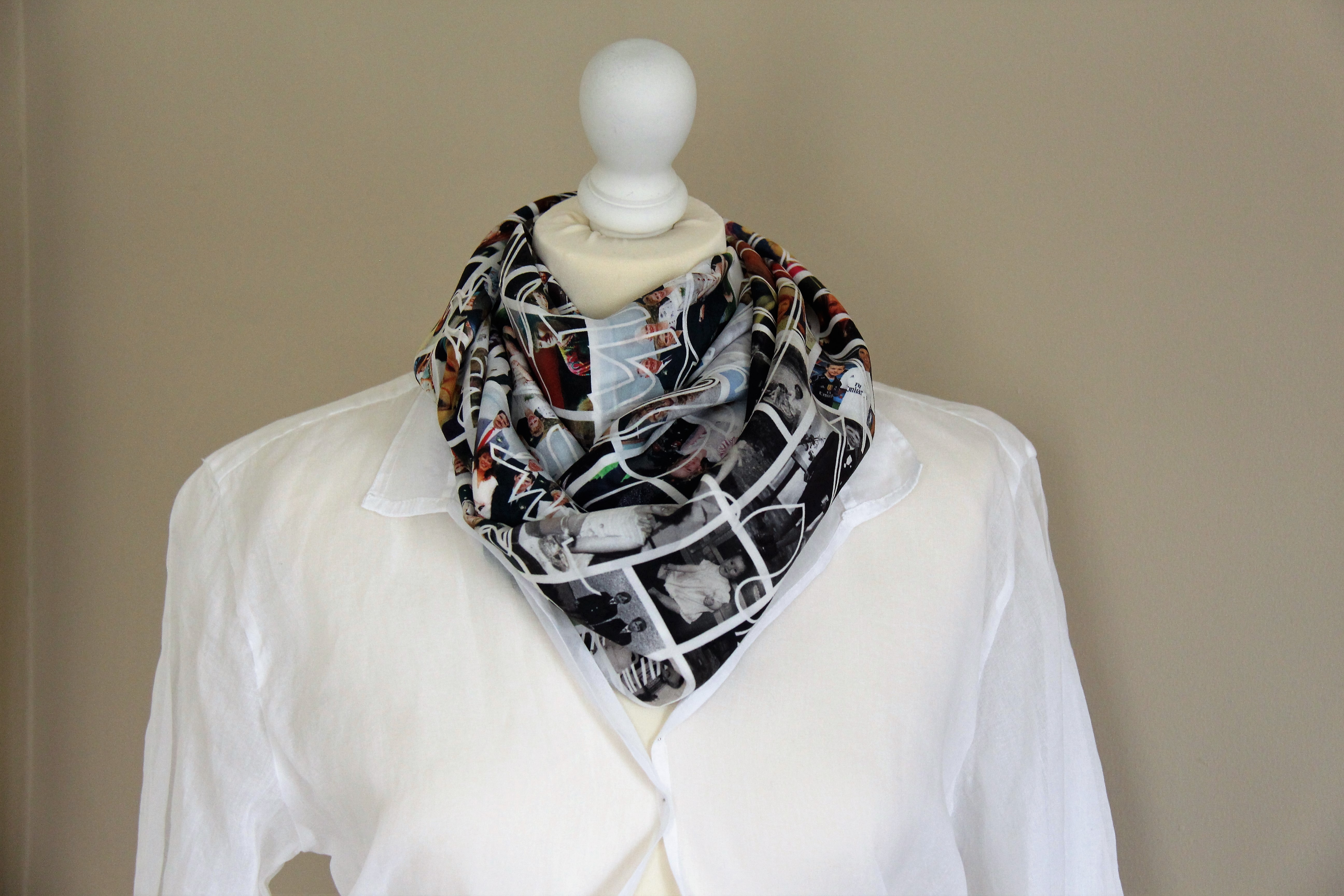 Selfie Scarf