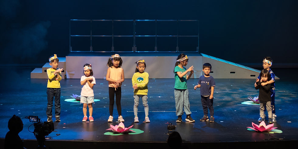 YHF23 Show Photo