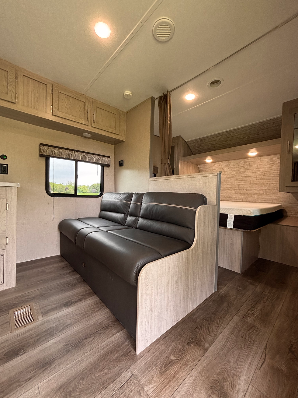 Thumbnail: 2023 Coachman Catalina 261BH