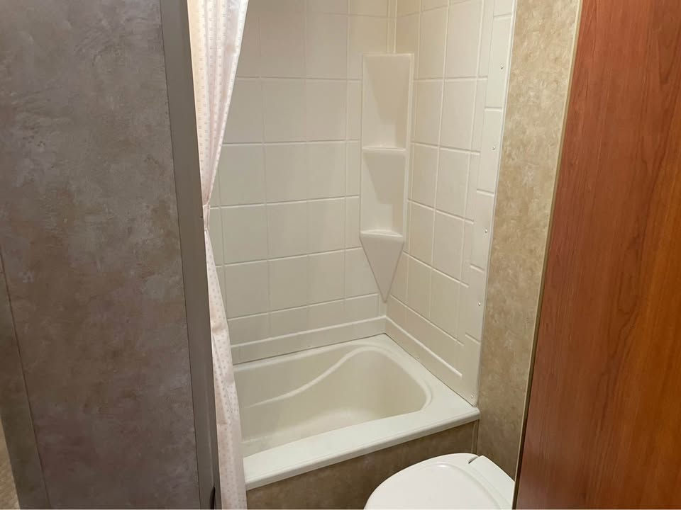 Thumbnail: SOLD | 2011 Coachmen Catalina 26BH