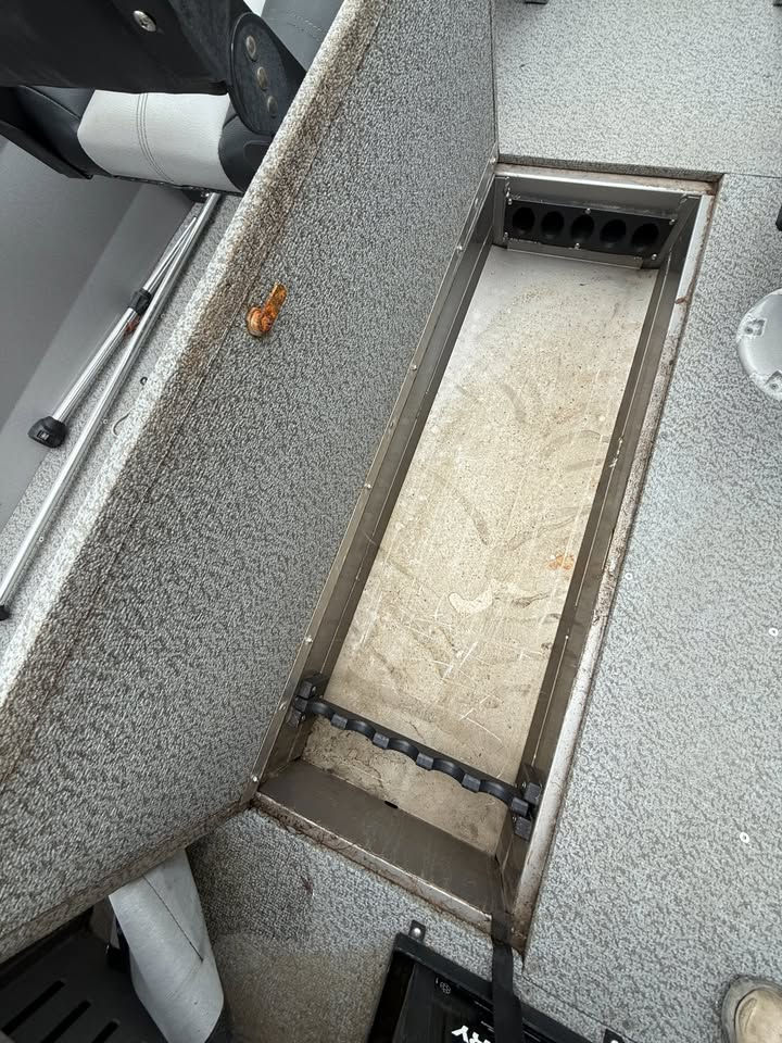 Thumbnail: SOLD | 2021 Crestliner 1600 Vision