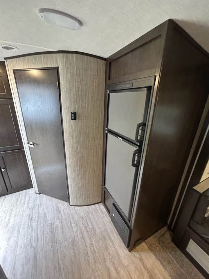 Thumbnail: SOLD | 2019 Heartland Shadow Cruiser 225RBS