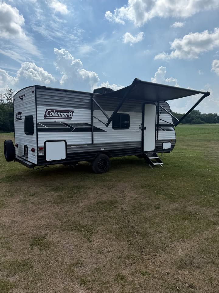 Thumbnail: SOLD | 2022 Dutchmen Coleman 18BH