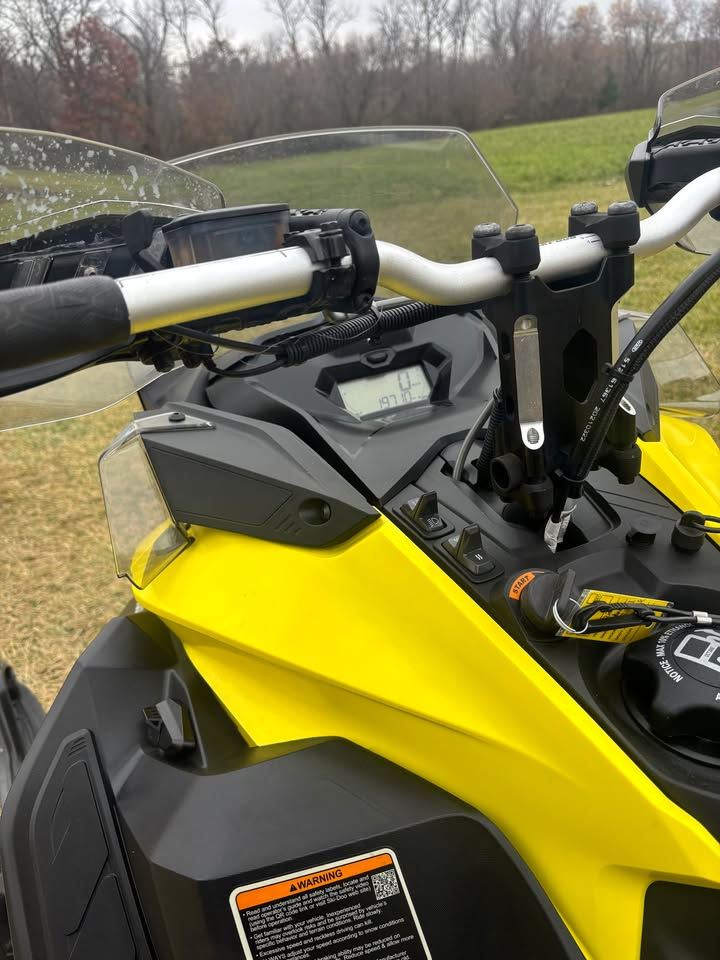 Thumbnail: SOLD | 2022 Skidoo Renegade 600 EFI