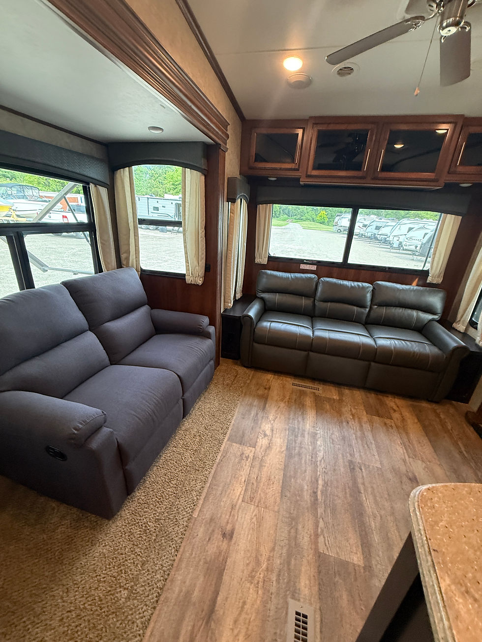 Thumbnail: 2018 Jayco Eagle 321RSTS