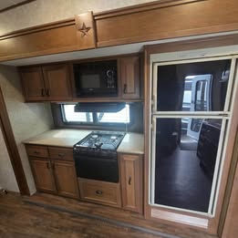 Thumbnail: SOLD | 2015 Highland Ridge Open Range 311FRL