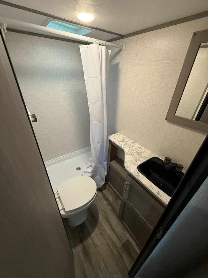 Thumbnail: SOLD | 2022 Dutchmen Coleman 18BH