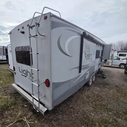 Thumbnail: SOLD | 2015 Highland Ridge Open Range 311FRL