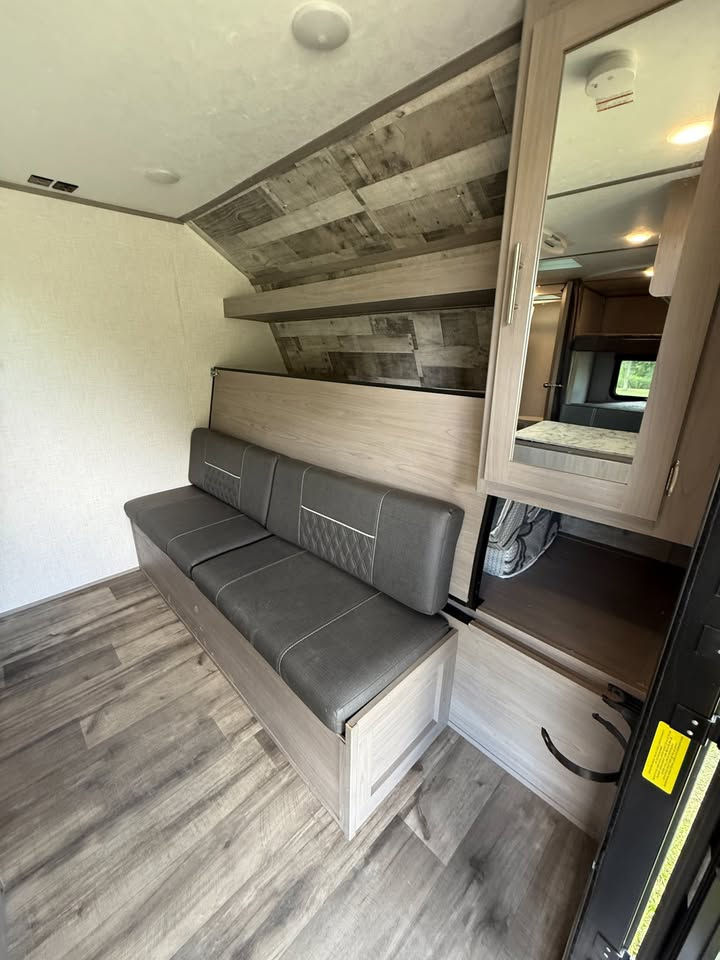 Thumbnail: SOLD | 2022 Dutchmen Coleman 18BH