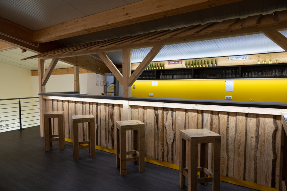 Mini Bar in Oberndorf in der JUMP IN Sporthalle in Oberndorf. Eventraum und Partyraum