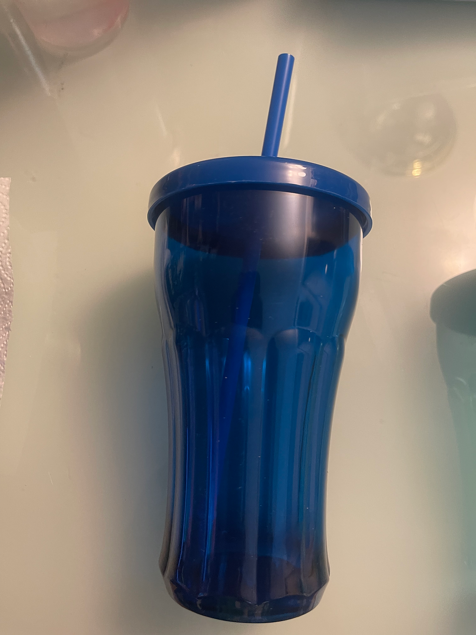 Thumbnail: Tumbler with straw 