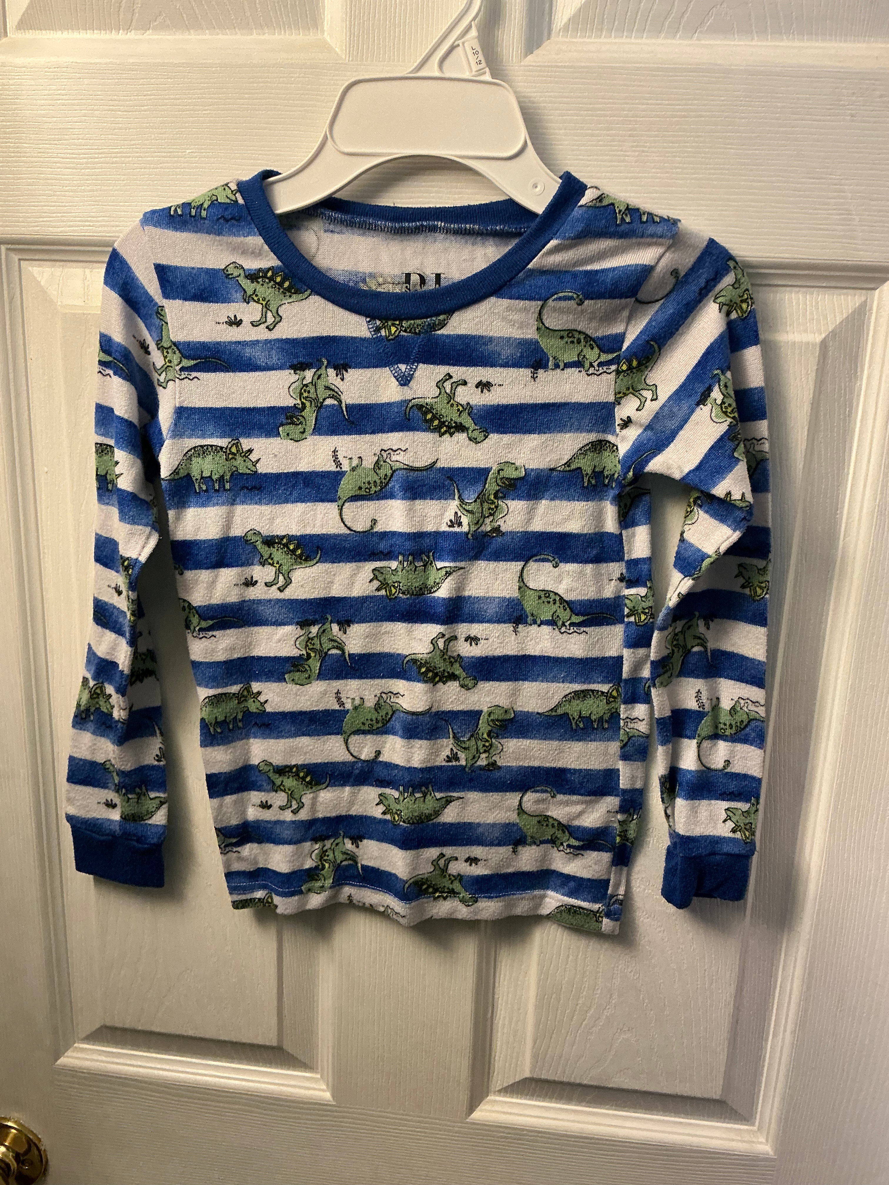 Dinasaurs pajamas  youth 7