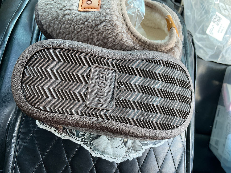 Thumbnail: Cozy Fleece Slippers (Unisex) – Soft Warm Indoor Shoes – Only $1