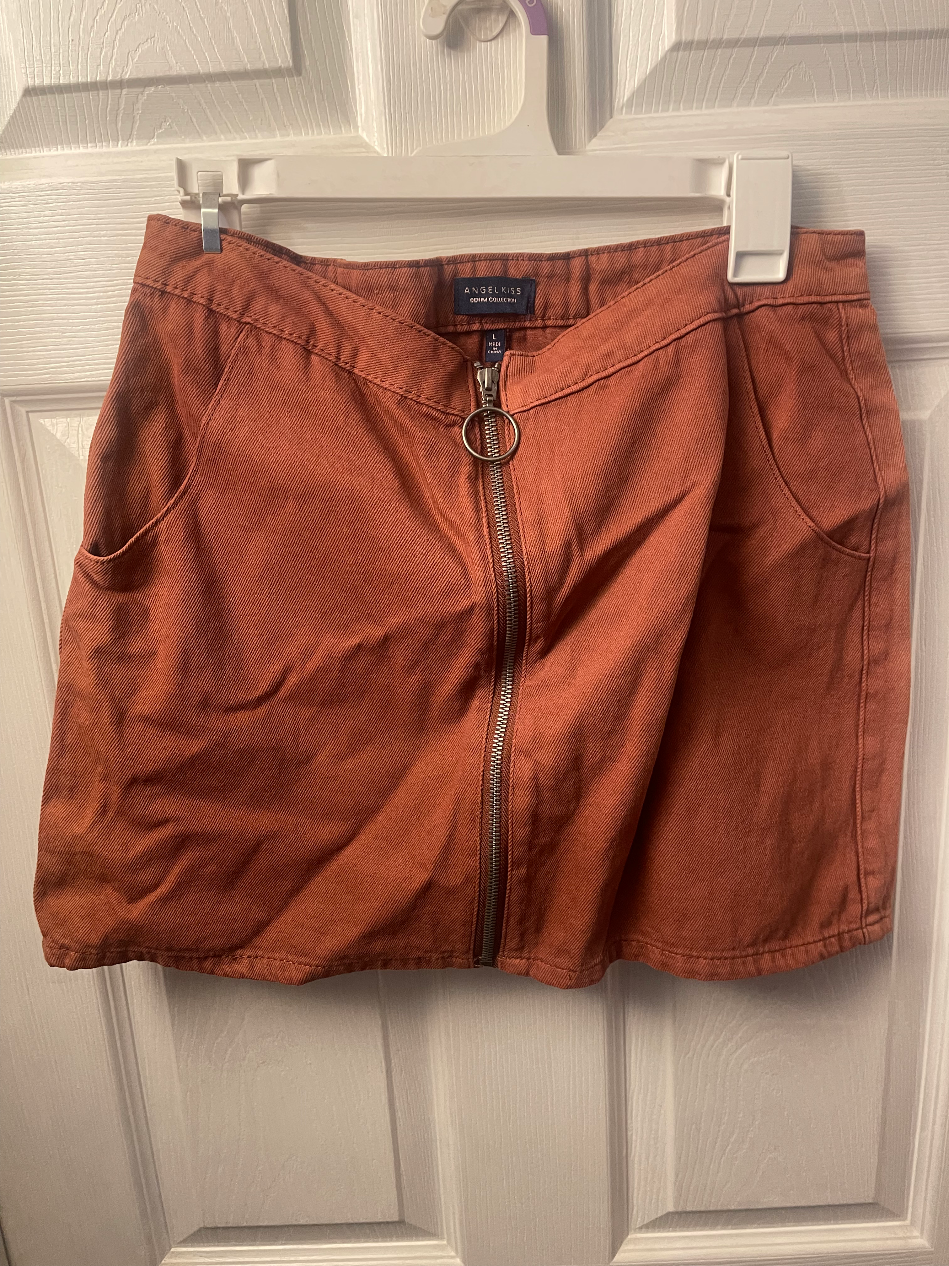Angel kiss Burnt Orange Zipper Skirt size large 