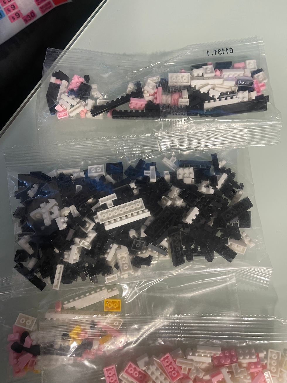 Thumbnail: Mini legos 