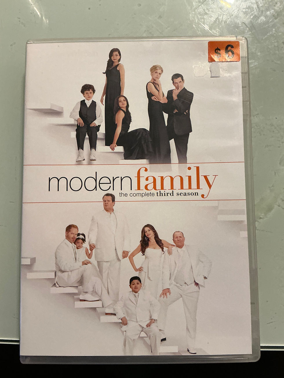 Thumbnail: Modern Family – Complete Season 3 & 4 DVD Collection