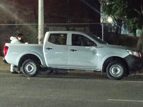 MUJER BRUTALMENTE GOLPEADA EN UN BALDIO ES TRASLADADA AL HOSPITAL