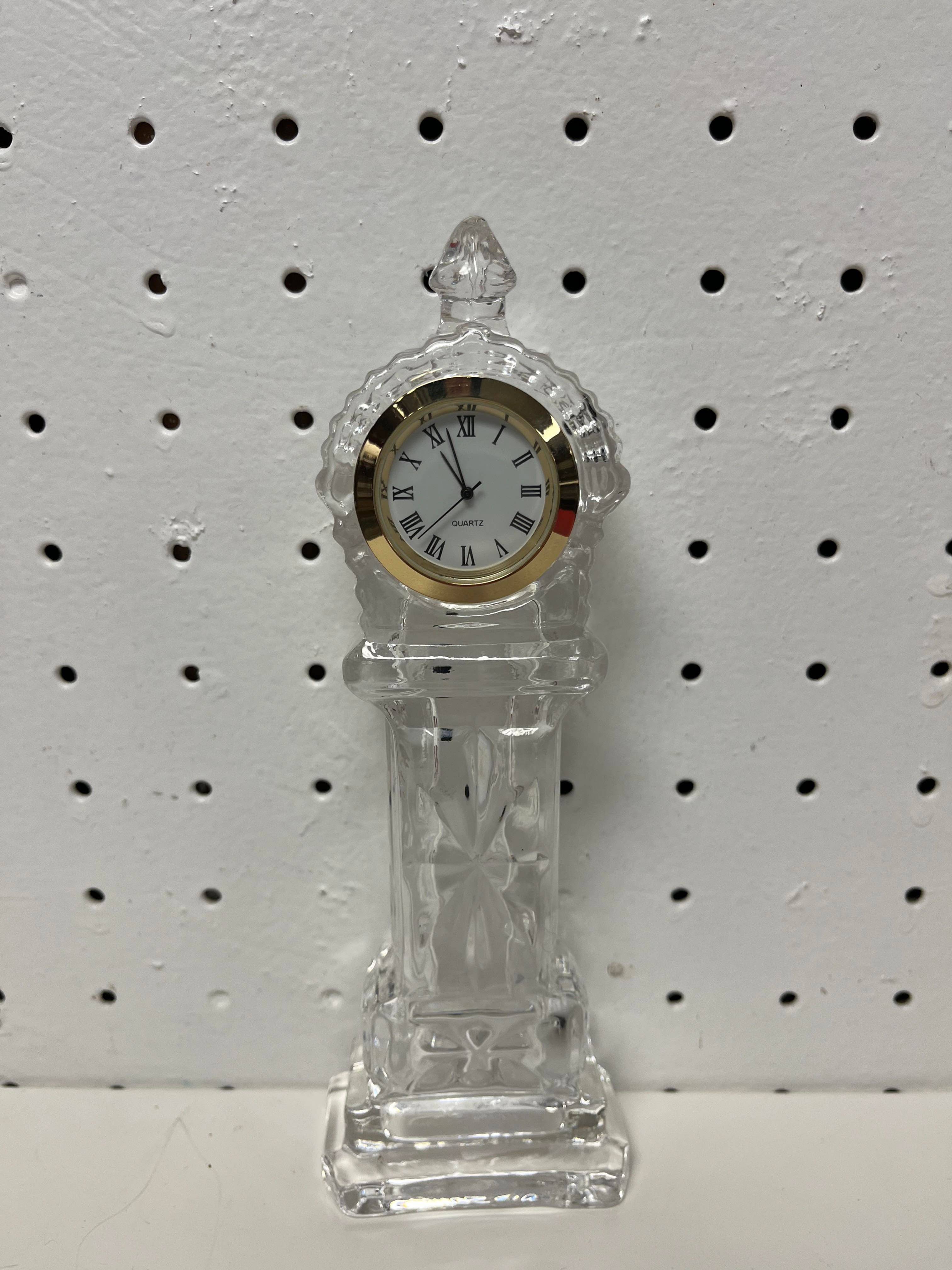 Crystal Mini | 7.5" Quartz