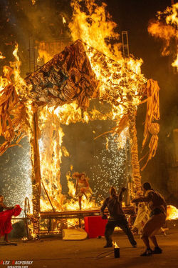 Погорелый театр