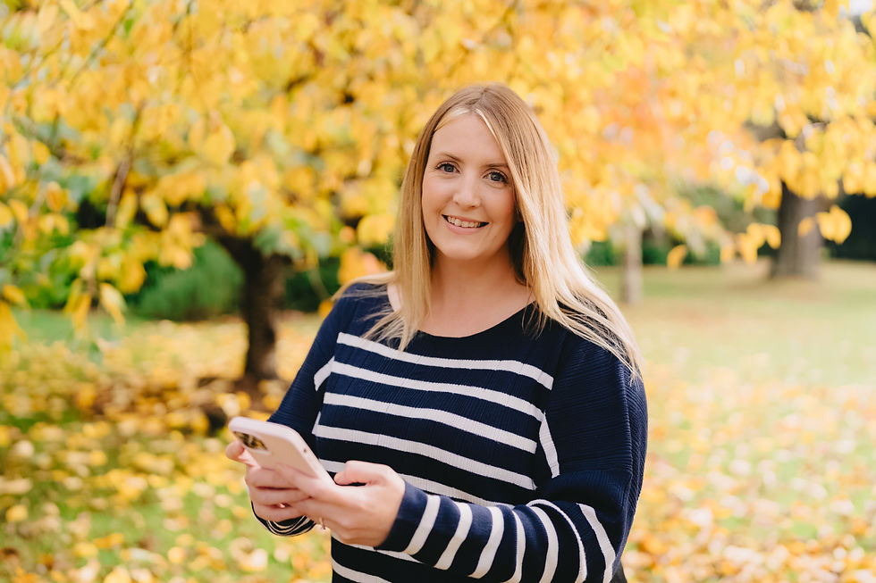 Using the dubsado Mobile app as a Virtual Assistant