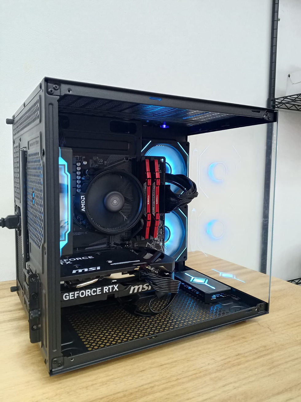 Miniatura: AM4 Custom Built Computer: Ryzen 5 4500 & RTX5050 8GB